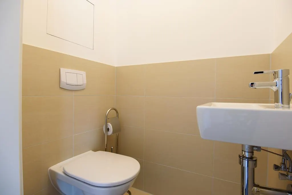 Vienna Living Apartments - Neubauguertel Austria